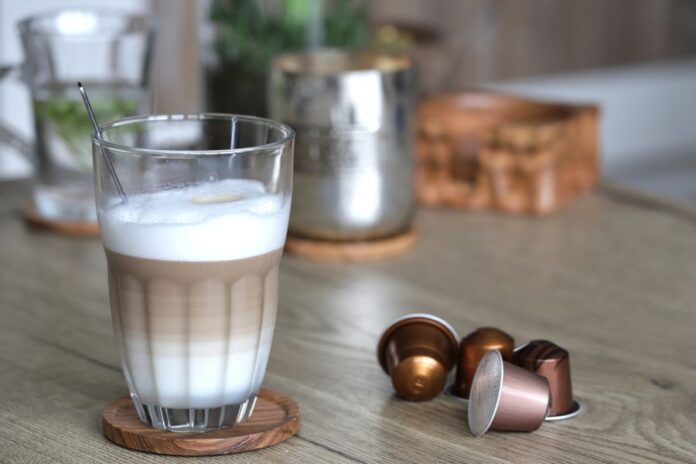 Lactosevrije en melkvrije latte macchiato
